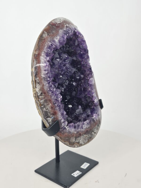 Amethyst (Uruguay, unique mineral bands)